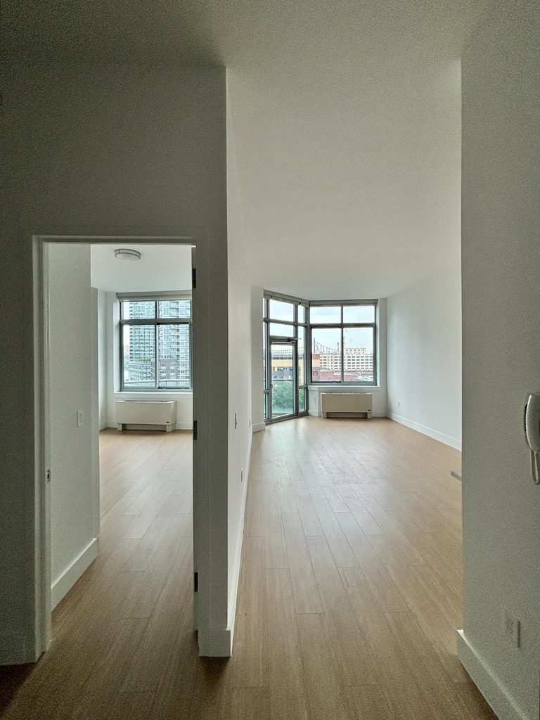 Center Boulevard - Photo 9