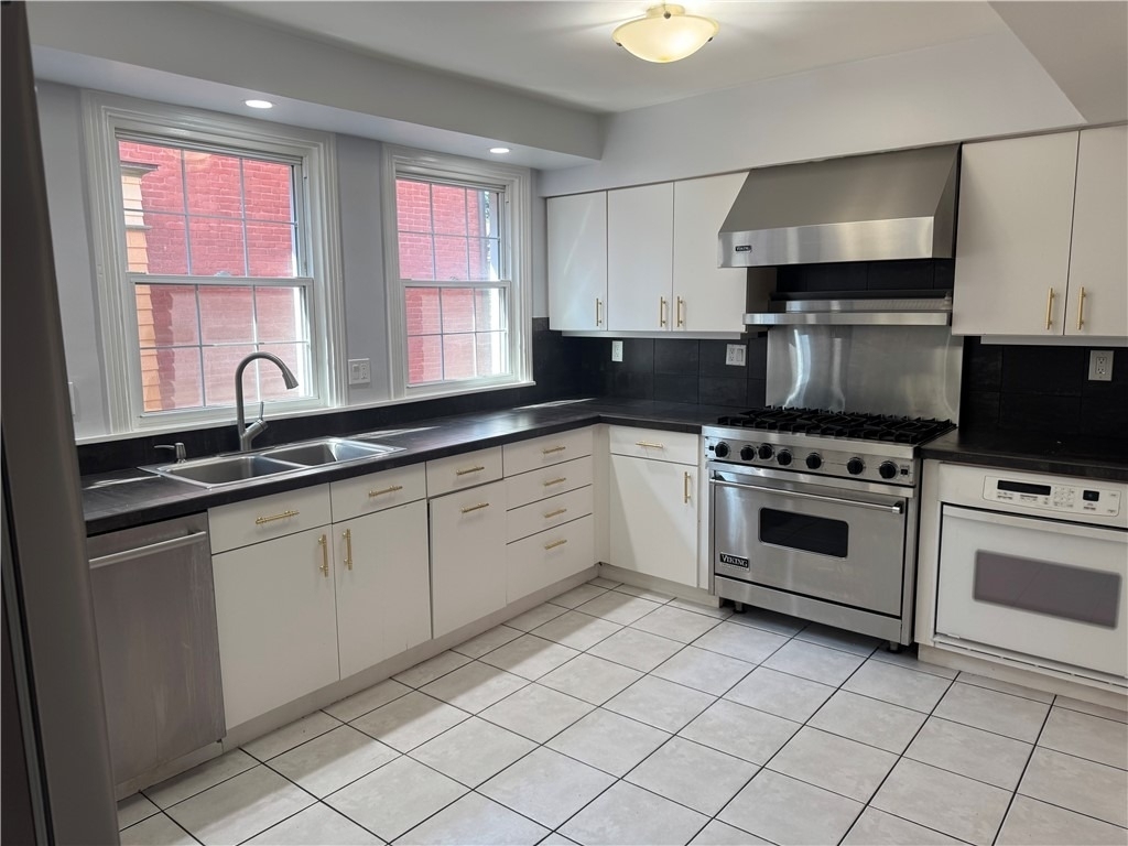 703 Saint James St - Photo 22
