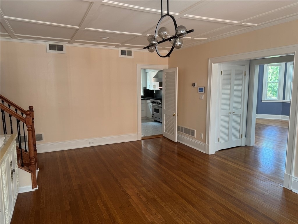 703 Saint James St - Photo 14