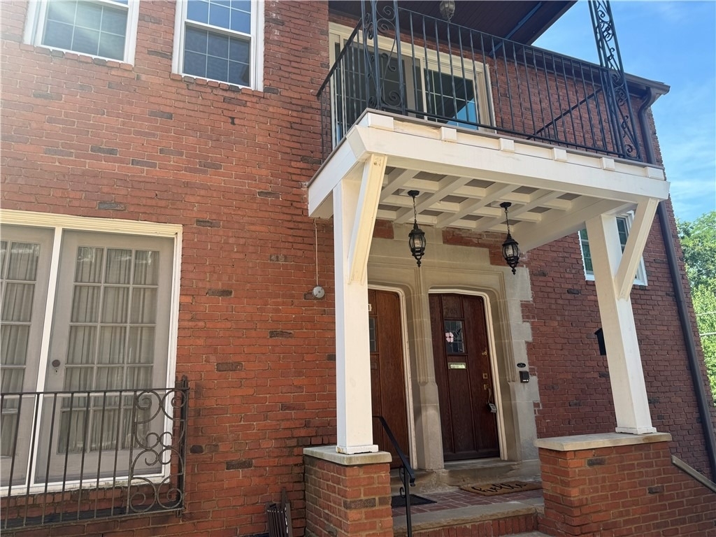703 Saint James St - Photo 1