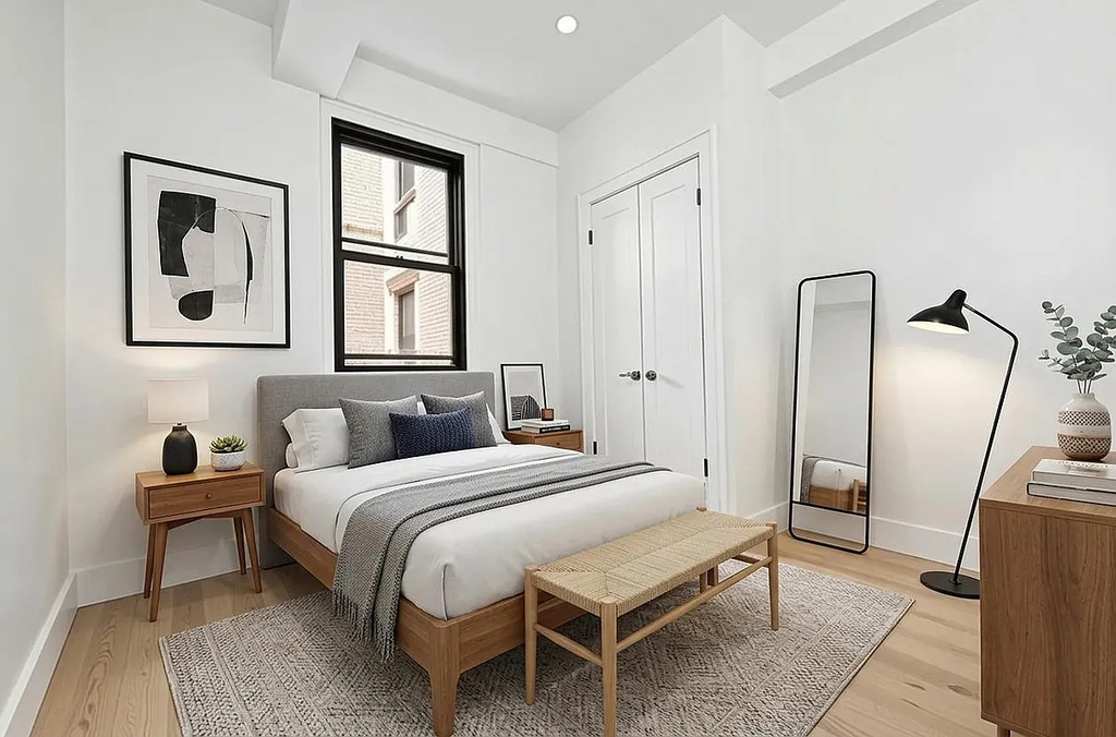 320 East 46th Street - Photo 2