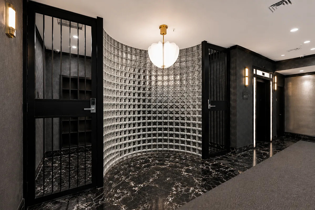 230 East 30th Street - Photo 16