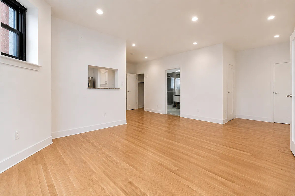 230 East 30th Street - Photo 1