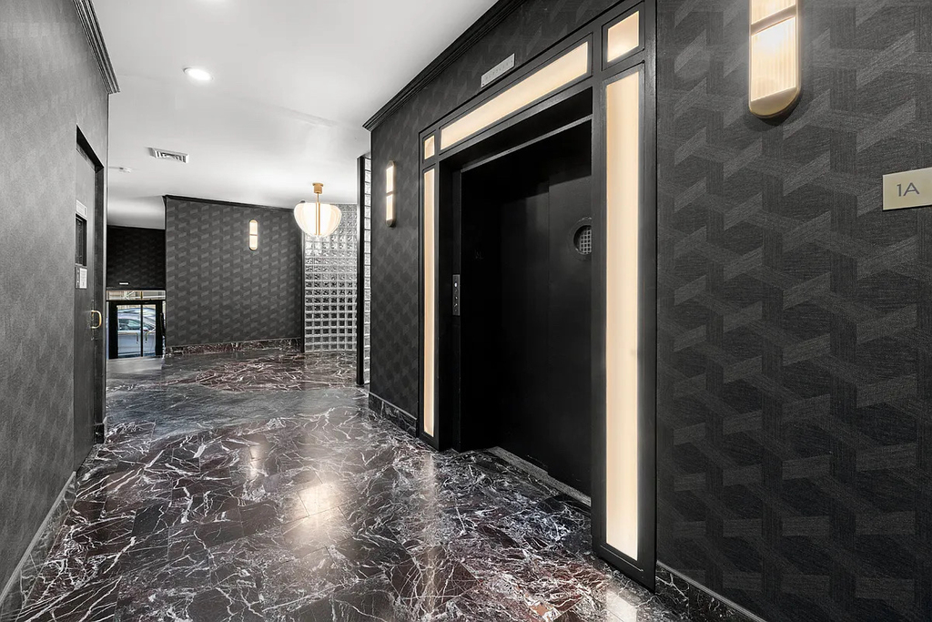 230 East 30th Street - Photo 17