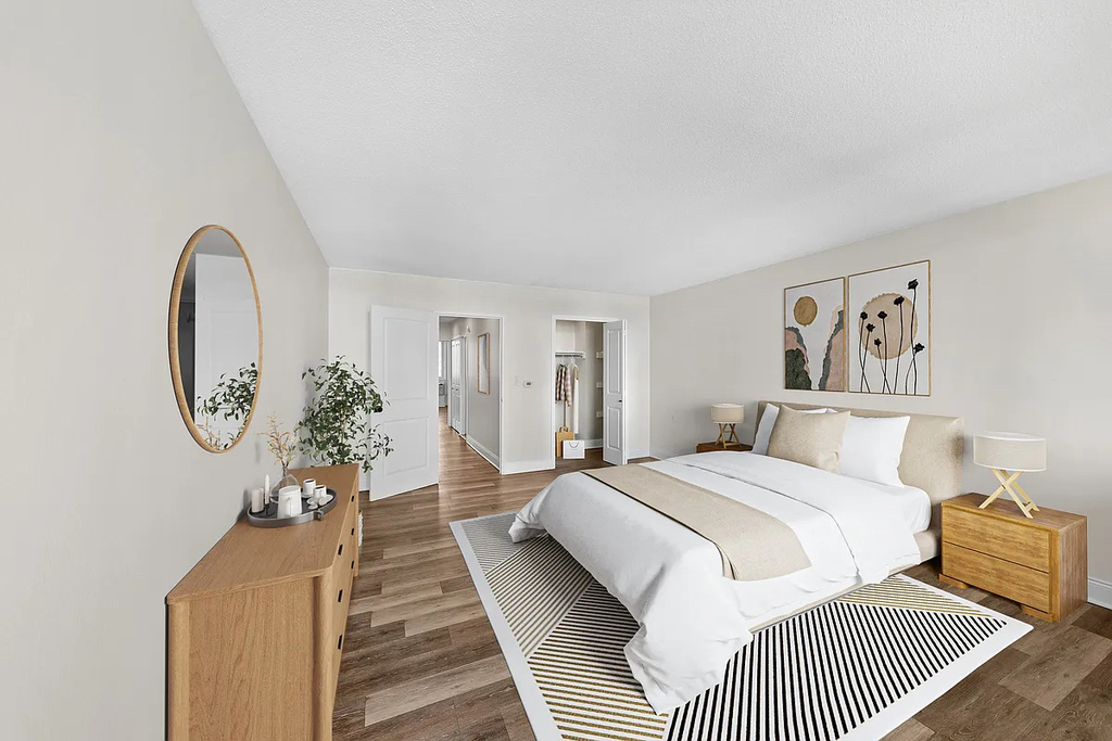 213 East 37th Street - Photo 2