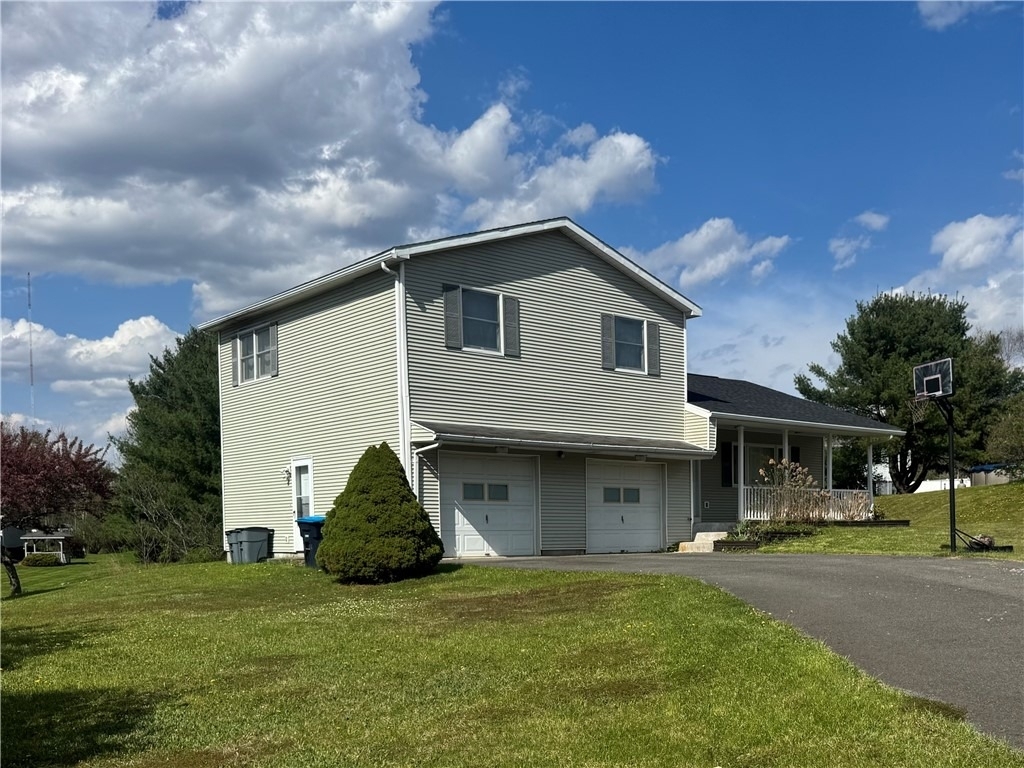 112 Central Drive - Photo 2