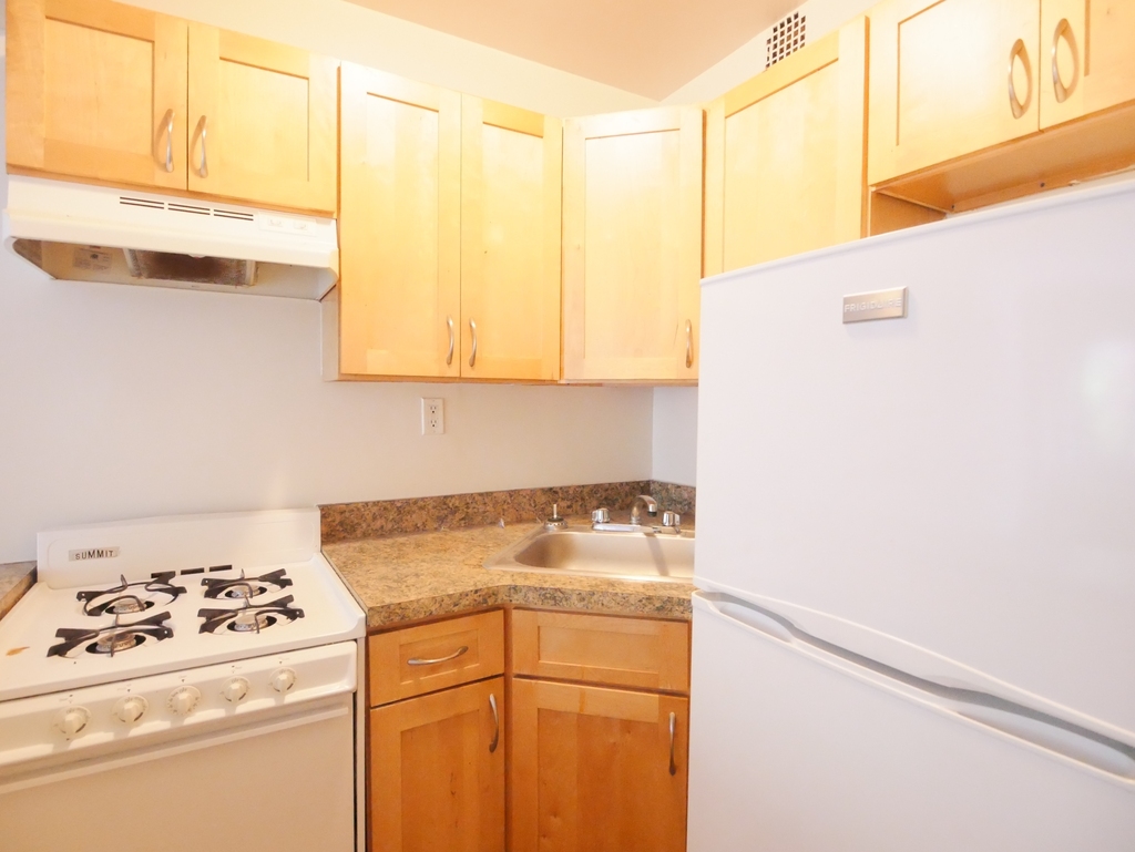 157 East 85th Street - Photo 8