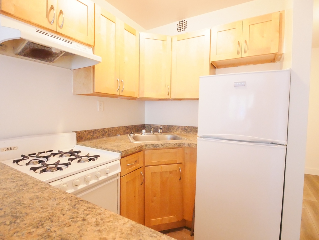 157 East 85th Street - Photo 9