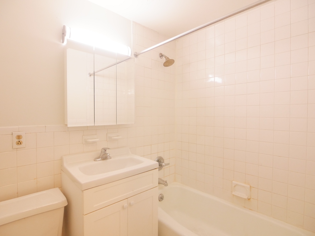 157 East 85th Street - Photo 10