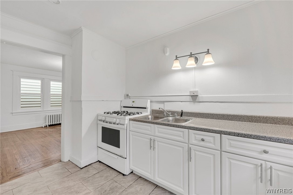 2555 Main Street - Photo 15