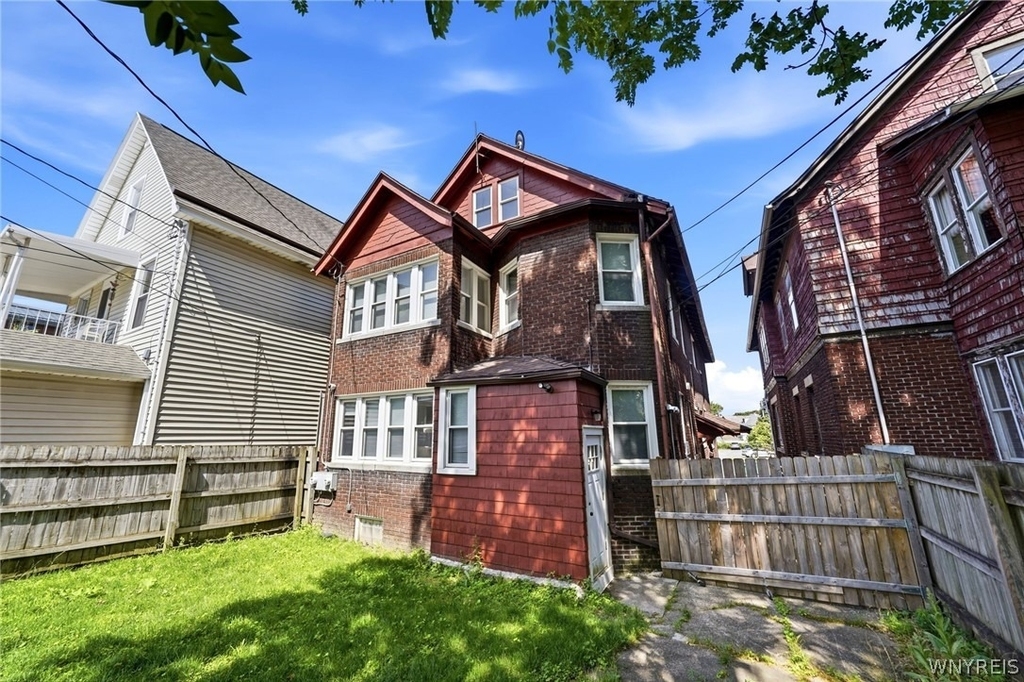 2555 Main Street - Photo 37