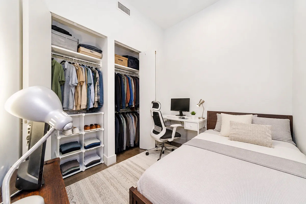 429 East 52nd Street - Photo 4