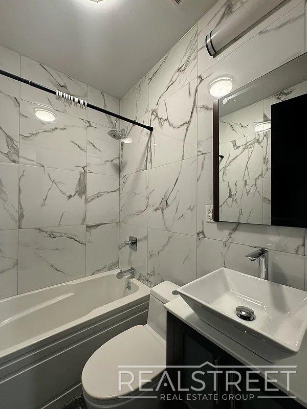 68 Halsey Street - Photo 5