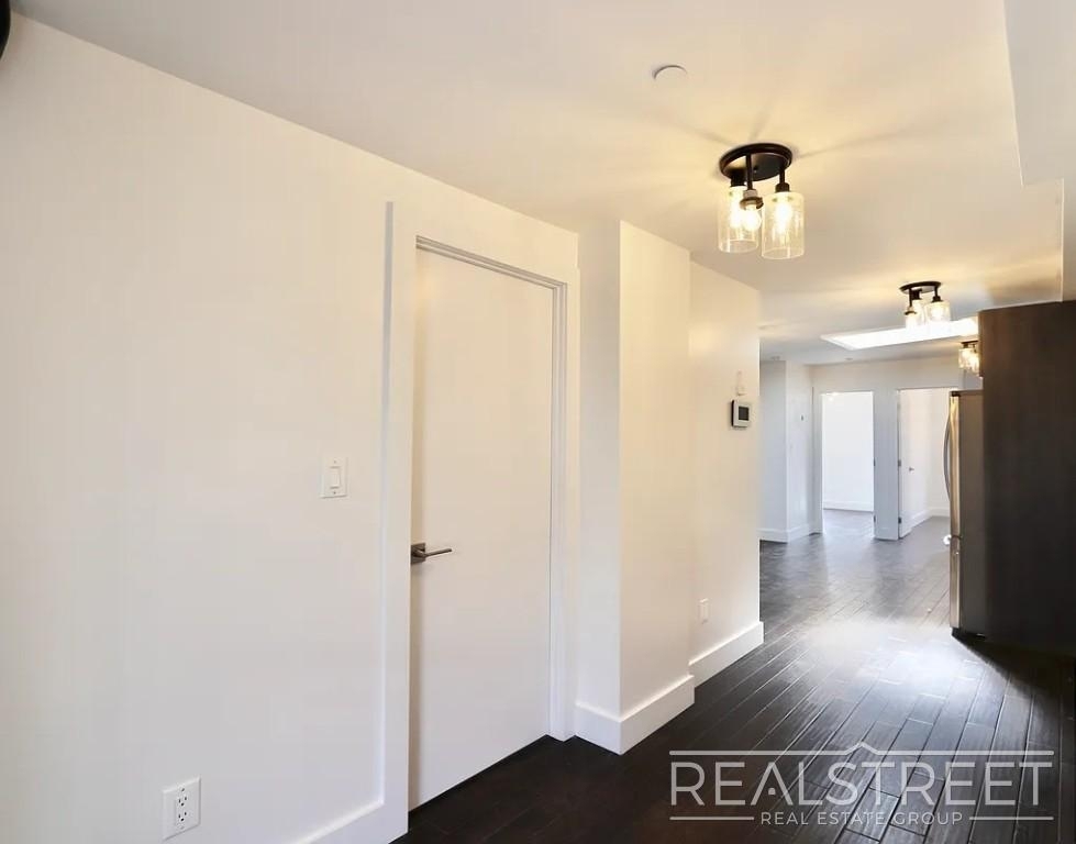 807 Quincy Street - Photo 12