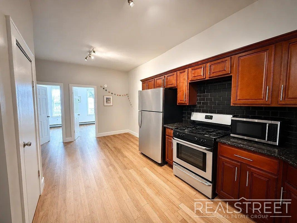 196 Utica Avenue - Photo 1