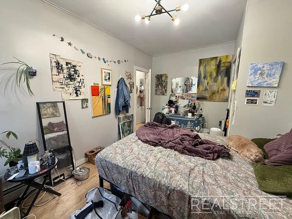 196 Utica Avenue - Photo 5