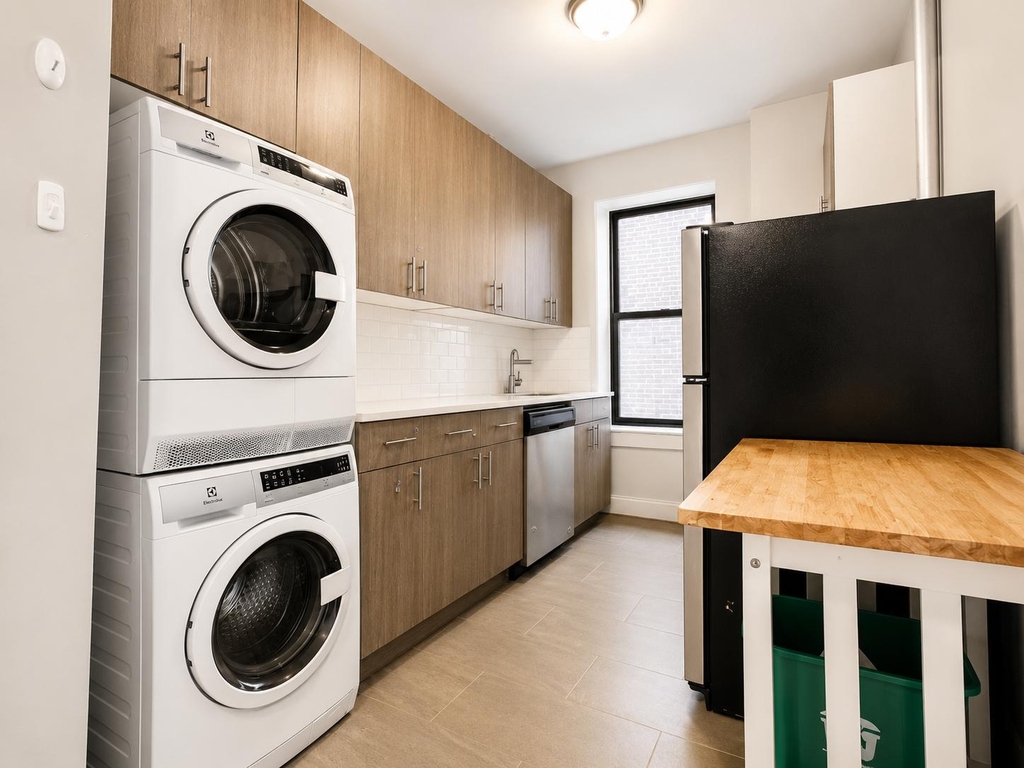 518 West 204th Street - Photo 3