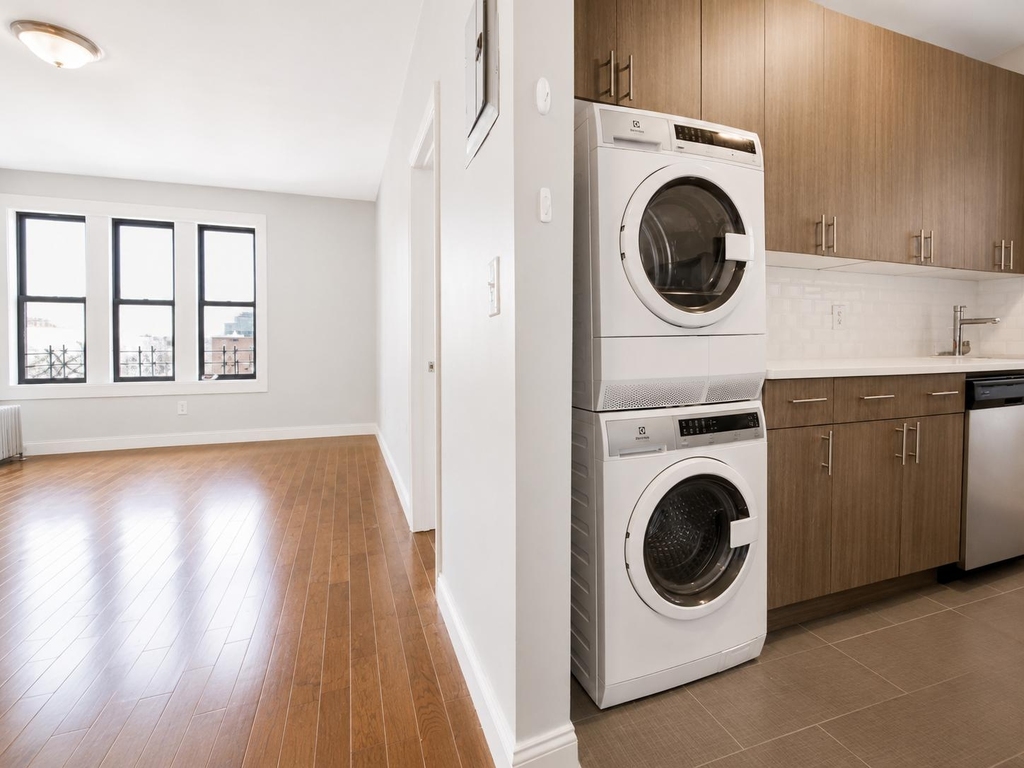518 West 204th Street - Photo 5