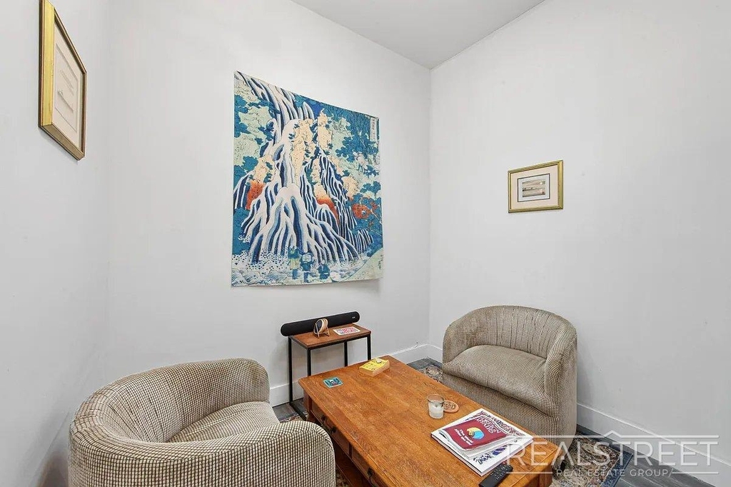 416 Rogers Avenue - Photo 4