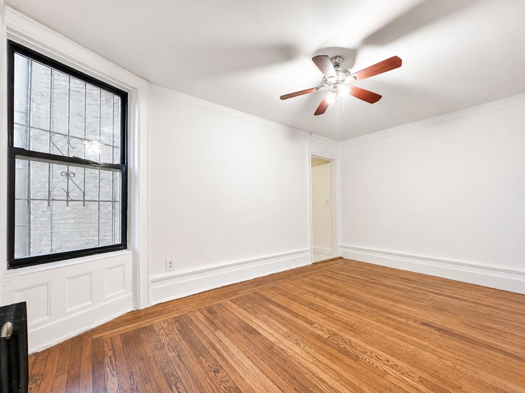 3139 Broadway - Photo 3