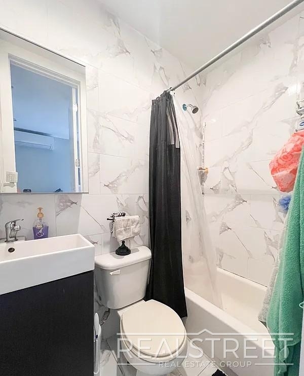 1673 Nostrand Avenue - Photo 6