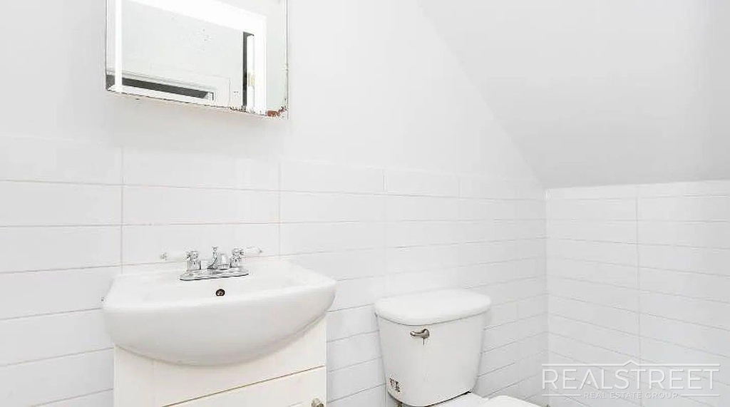 756 Marcy Avenue - Photo 15