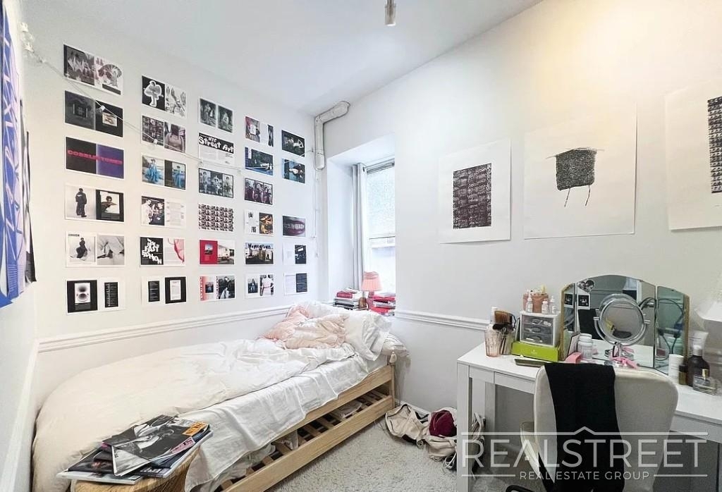 438 Wilson Avenue - Photo 3