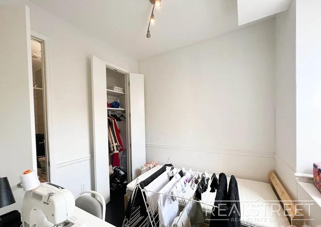 438 Wilson Avenue - Photo 5