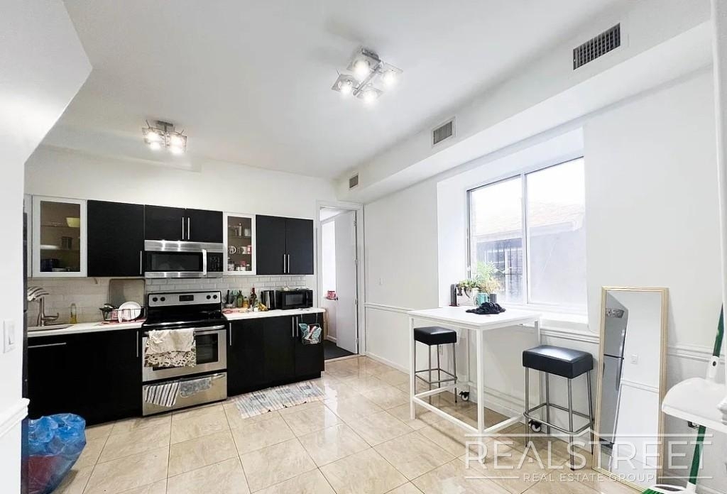 438 Wilson Avenue - Photo 1