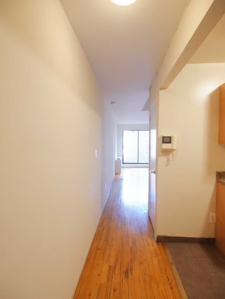 516 East 86th Street - Photo 1