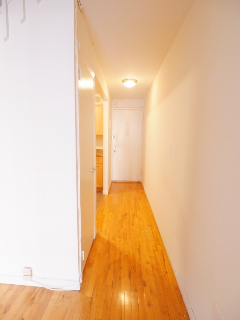 516 East 86th Street - Photo 16