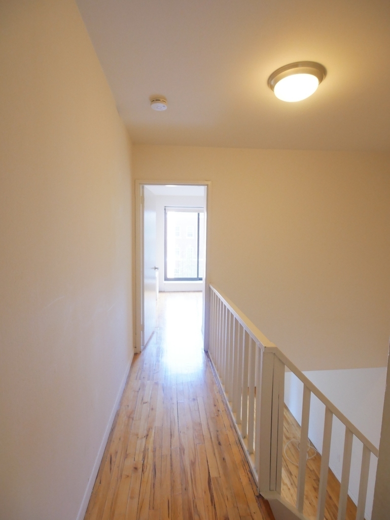 516 East 86th Street - Photo 8