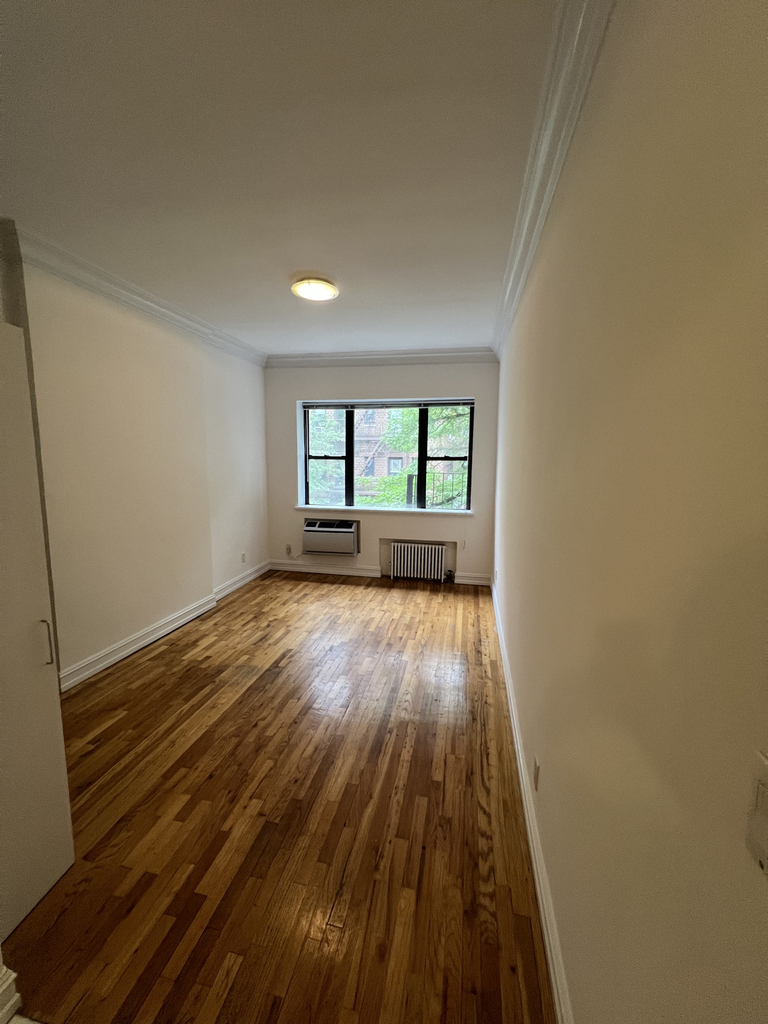 East 84th Street - Photo 0