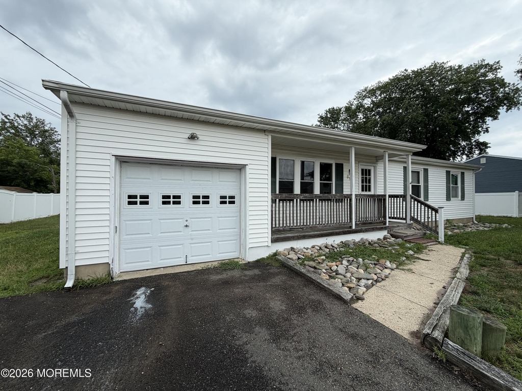 616 Bowsprit Point - Photo 1