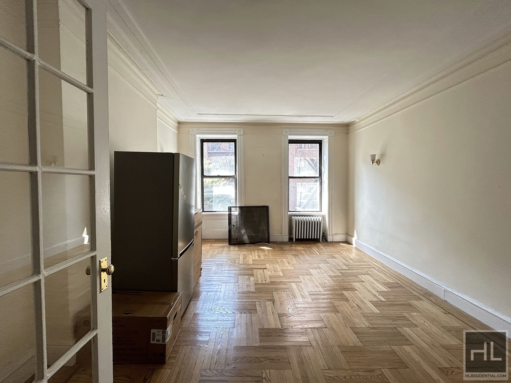 East 89 Street - Photo 3