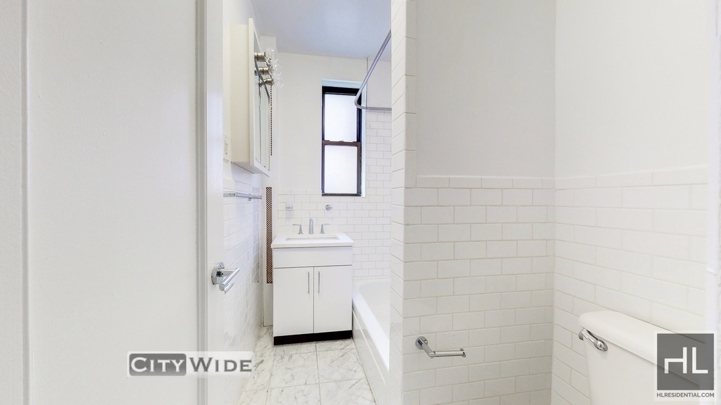 West 12 Street - Photo 1