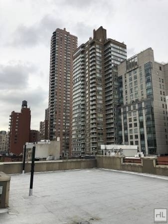 East 78 Street - Photo 5