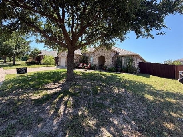 422 Beech Court - Photo 1