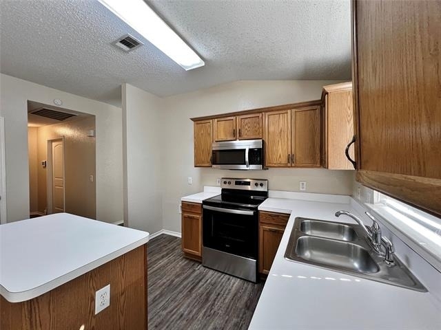 1901 Berkeley Drive - Photo 7