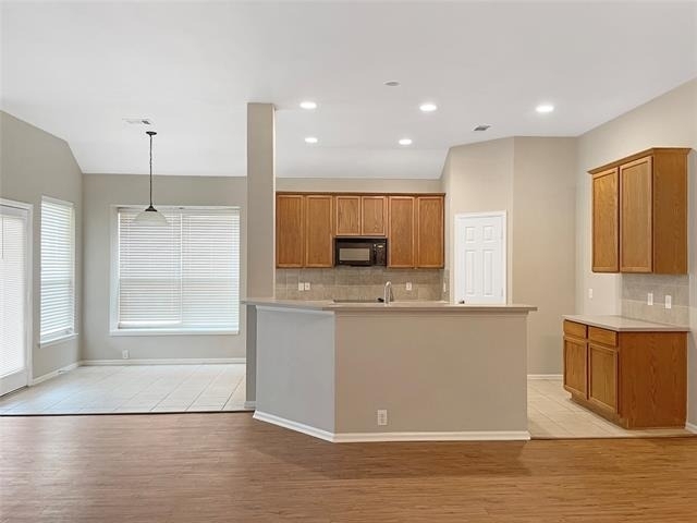 2820 Thorncreek Lane - Photo 3