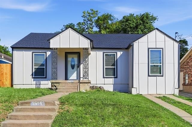 1515 E Waco Avenue - Photo 0