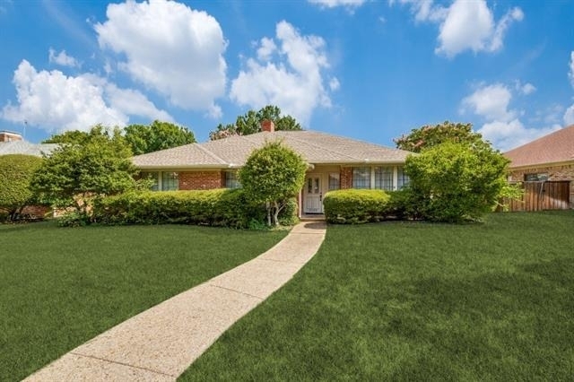 2506 Bluebonnet Drive - Photo 0