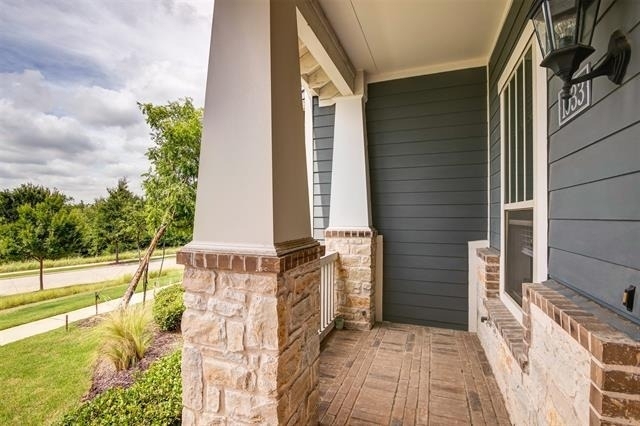1033 Water Street - Photo 4