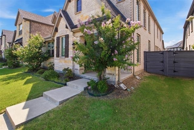 7416 Sequoia Ridge Road - Photo 2