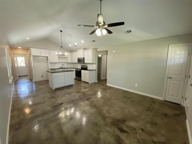 1017 S Scullin Avenue - Photo 1