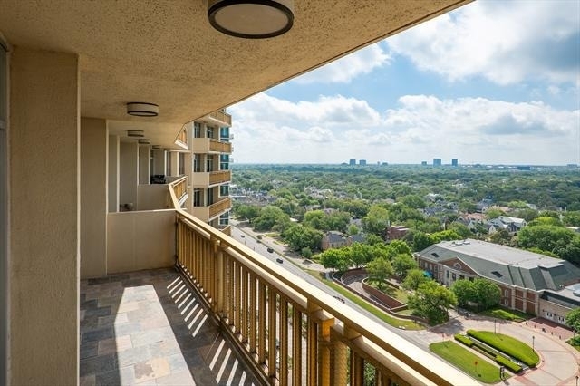 6211 W Northwest Highway - Photo 10