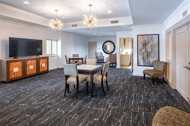 6211 W Northwest Highway - Photo 20