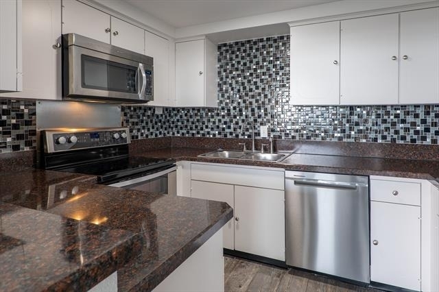 6211 W Northwest Highway - Photo 4