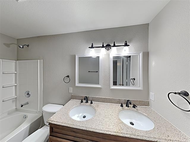 8901 King Ranch Drive - Photo 14