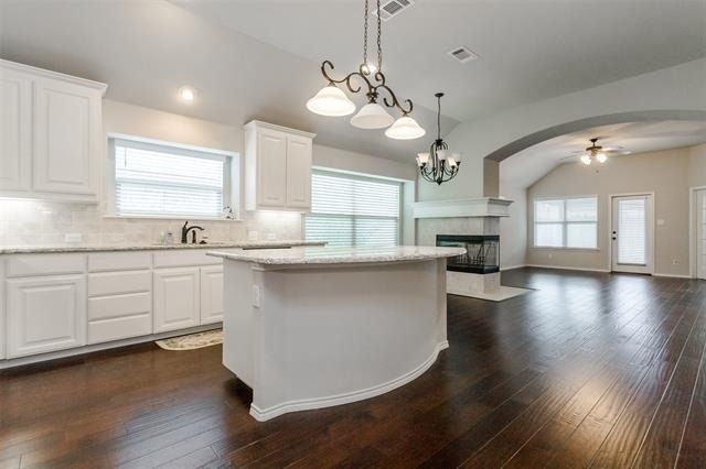 225 Dakota Drive - Photo 1